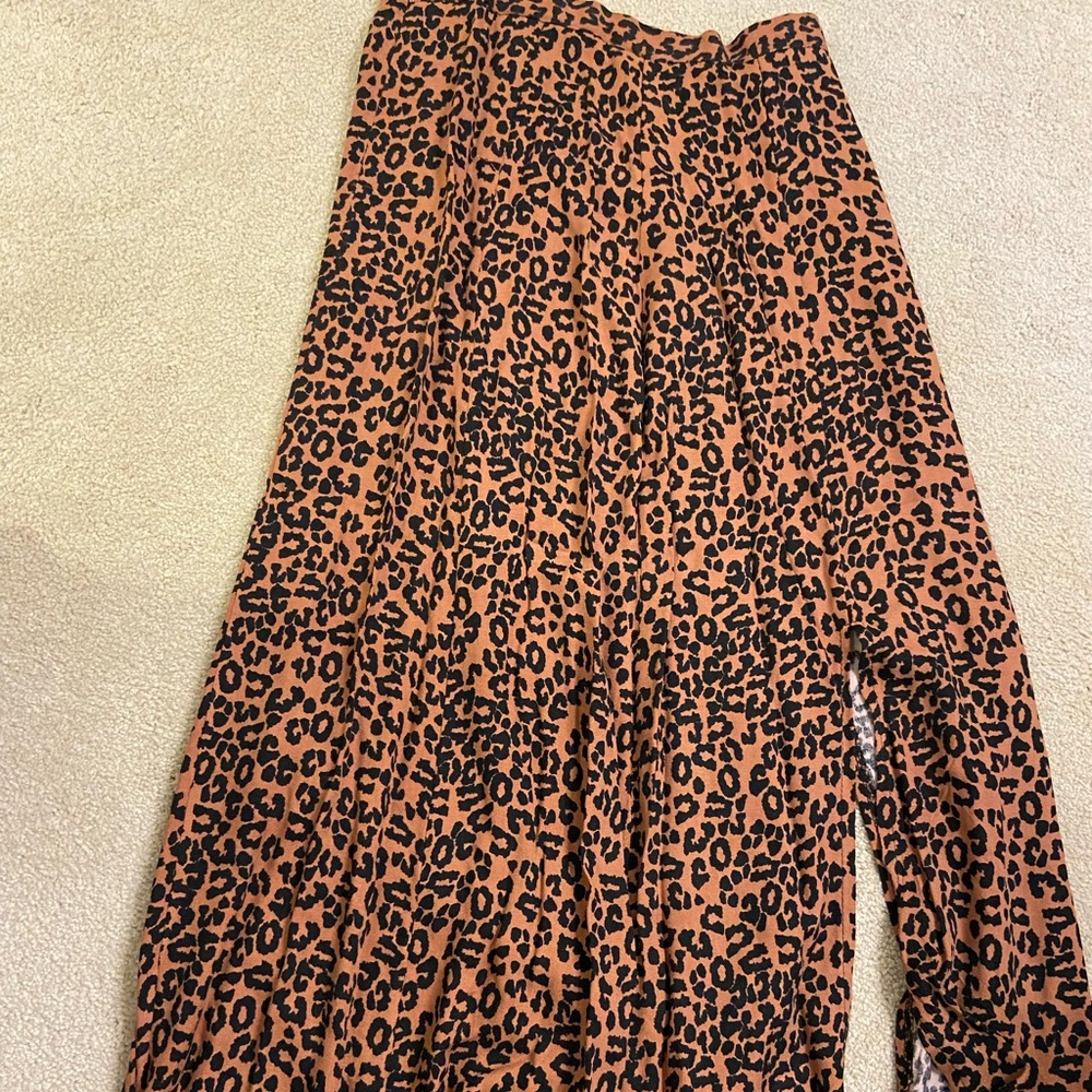 Maxi cheetah print skirt with slit